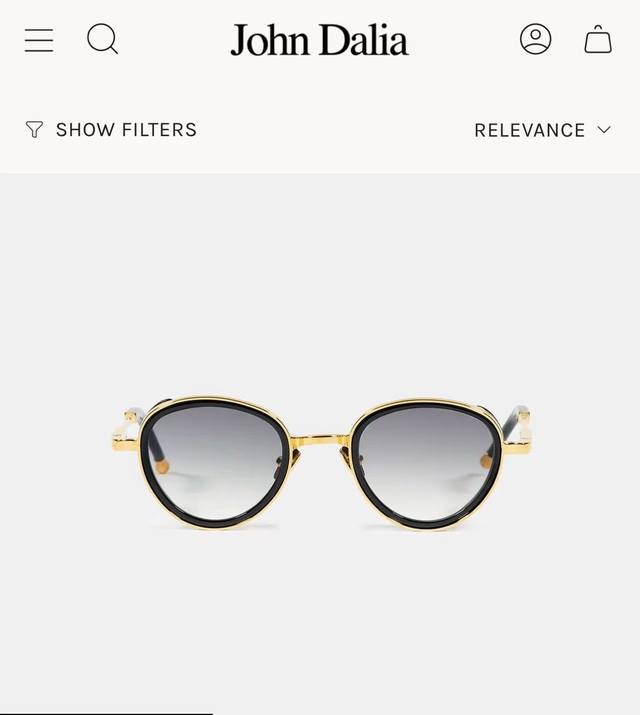 john Dailamodel: Christiansize: 48 mouth 23-145 delivery box