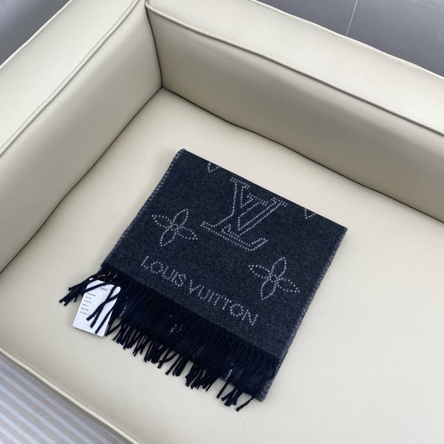 New Mahina Flight Mode Scarf Black and Gray M77902 % Cashmere % Wool % Silk Con