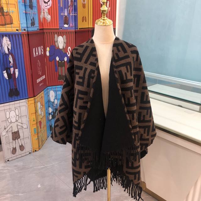 Fendi Large Wrap Reversible Cape in Cashmere and Wool. One side features a large