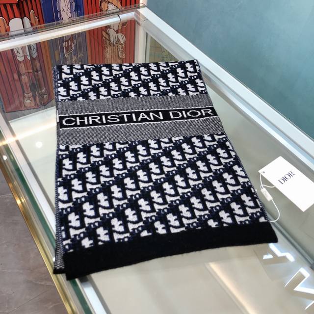 Product Name: Slanted Letter Knitted Long Scarf Fabric: Cashmere Wool Size: 30*2