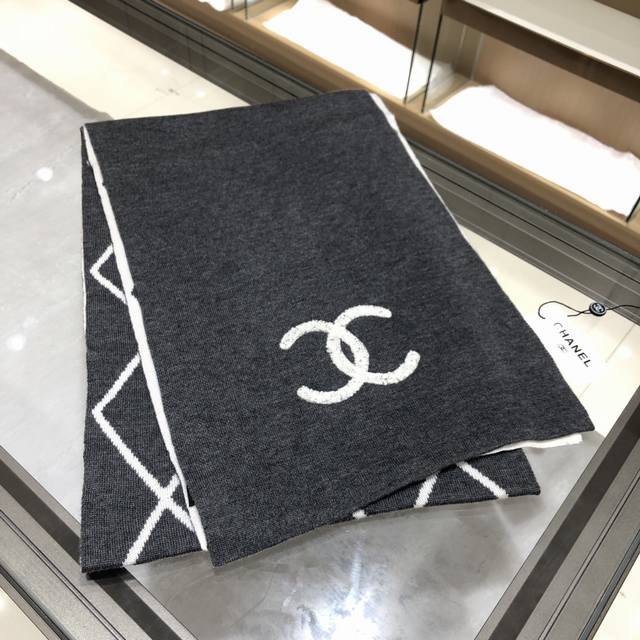 Dark gray Chanel classic diamond design double-sided color new cashmere knitted