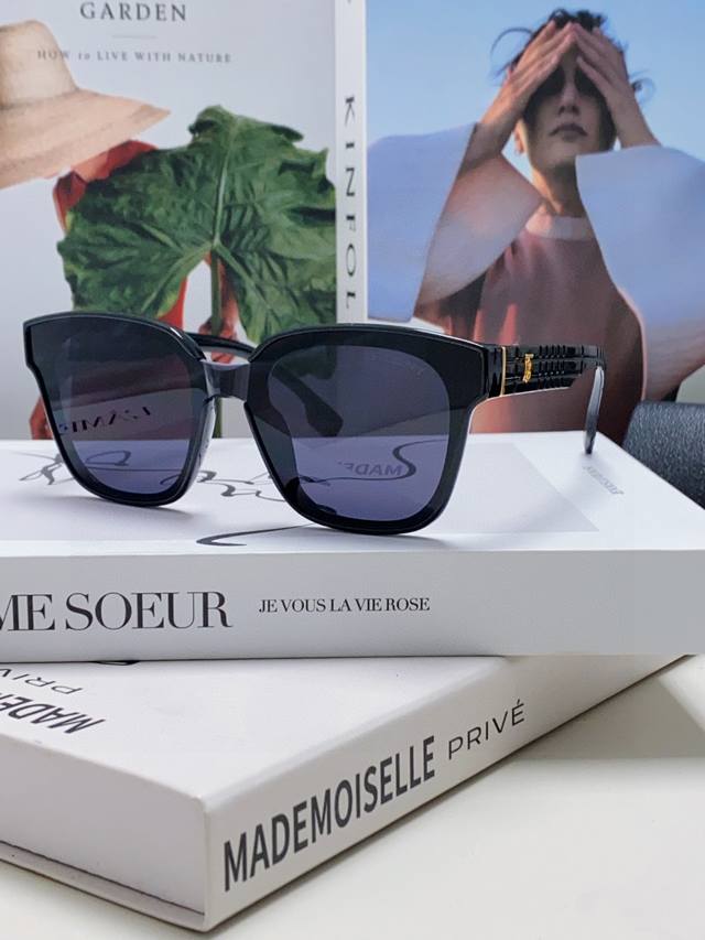 Burberry 2025 new fashion retro personality comfortable avant-garde sunglasses h