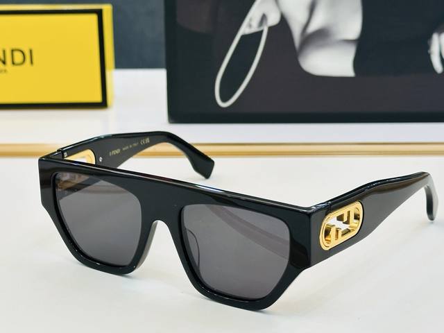 New Fend* Fe40108 Size: 55 mouth 20-140 Fend home fashion classic K sunglasses