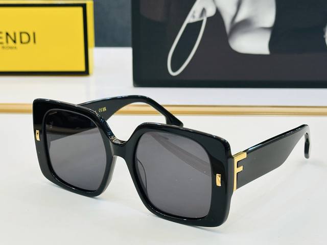 New Fend* Fe40036U Size: 55/20-145 Fend Fashion Classic K Sunglasses