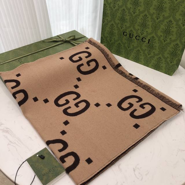 The original version is perfectly matched to the pattern and color. This popula