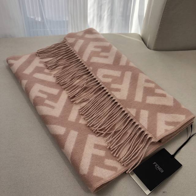 Product Name: Double F Tassel Cashmere Long Scarf Material: Cashmere Size: 45*1