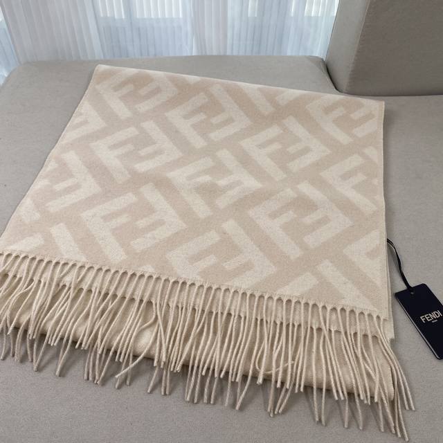 Product Name: Double F Tassel Cashmere Long Scarf Material: Cashmere Size: 45*1