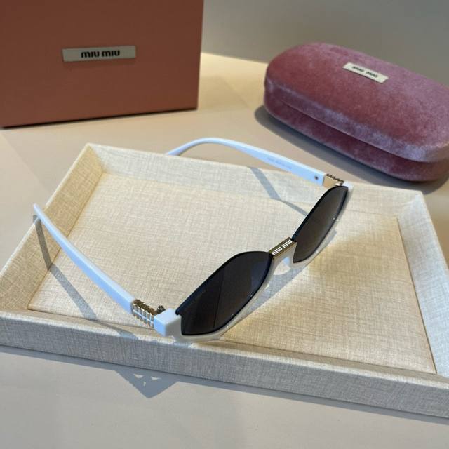 Miumiu Miu Miu 25th anniversary European station new high-end square frame perso