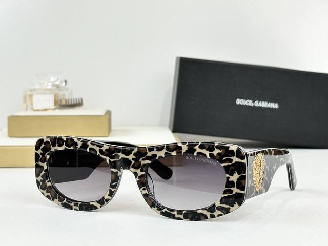 Dolce & Gabban* Model: Dg6679 Size: 53 ports 22-142