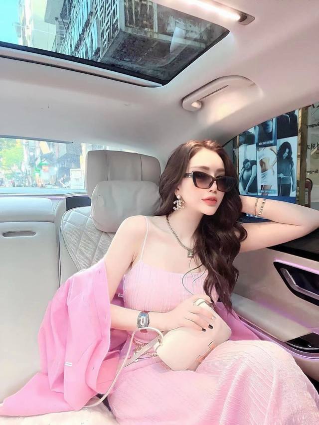 Chanel cat-eye pearl eye sunglasses, super lady style, face-modifying artifact