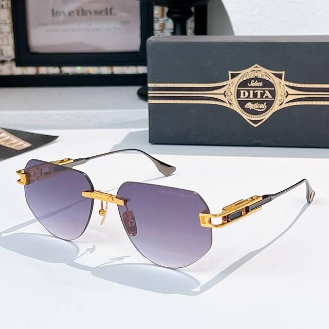 Dita Model : Dts164 Size: 59 ports 17-137