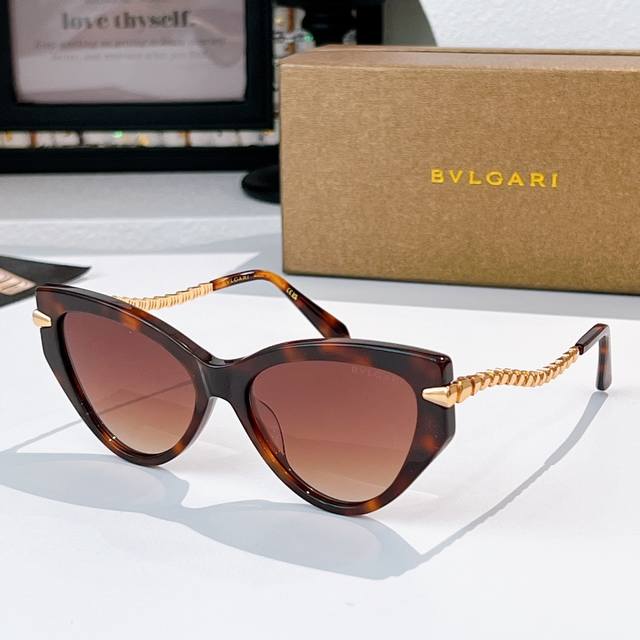 Bvlgar* Model: Bv40001I Size: 55 ports 17-140