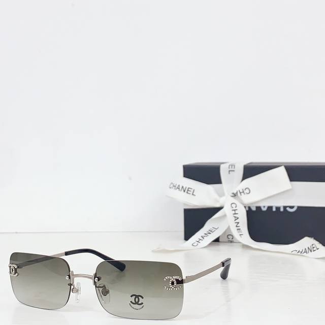 Chanel Model: Ch4017- Dsize: 62 ports 17-120