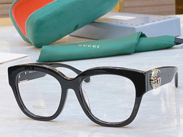 Gucc* Gucci new glasses frame, Model: Gg1550Sk, Size: 55/20-145