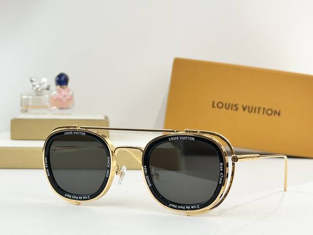 Louis Vuitto* Model: Z2213U Size: 47 ports 20-140