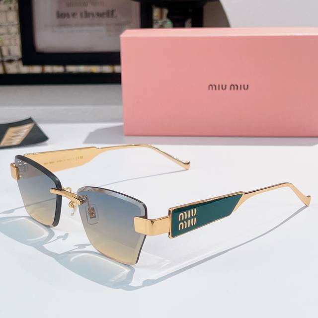 Miu Mi* Model:Mu 1710Lv Size