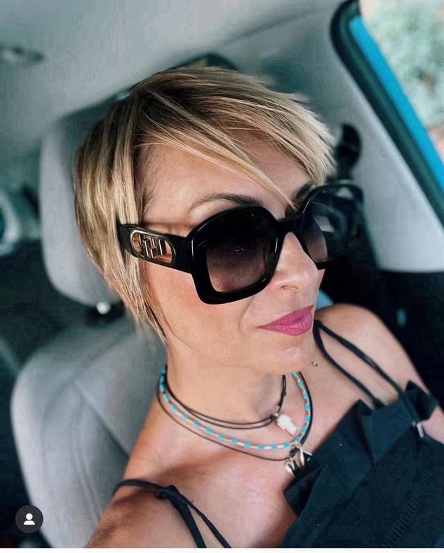 Fend all colors arrive Fend* Model