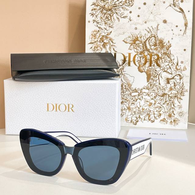 dio*Model: Dsgta25Ucr Size: 53 ports 22-140