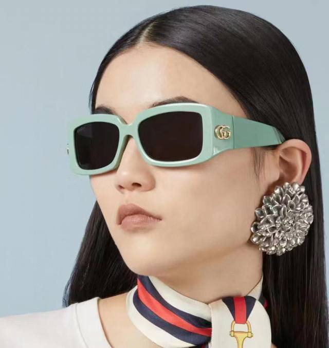 gucc*Model: Gg 1403Ssize: 53 ports 15-140