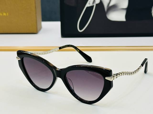 Model is also sold on the official website. Baogejia Bv40001 Size: 55 mouth 17-