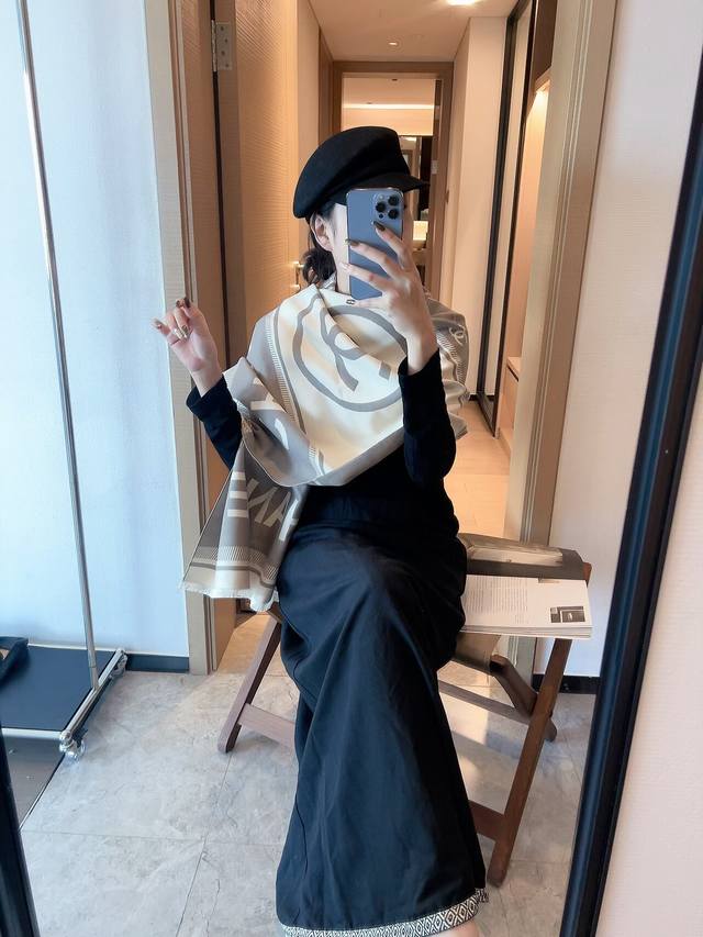 Understated luxury Chanel: A stylish, sophisticated piece for any occasion. This