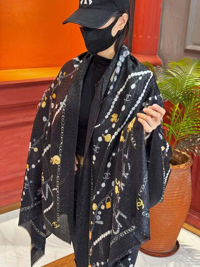 Chanel ~25 Autumn/Winter New Arrivals~ "Jewelry" This luminous scarf, a classic