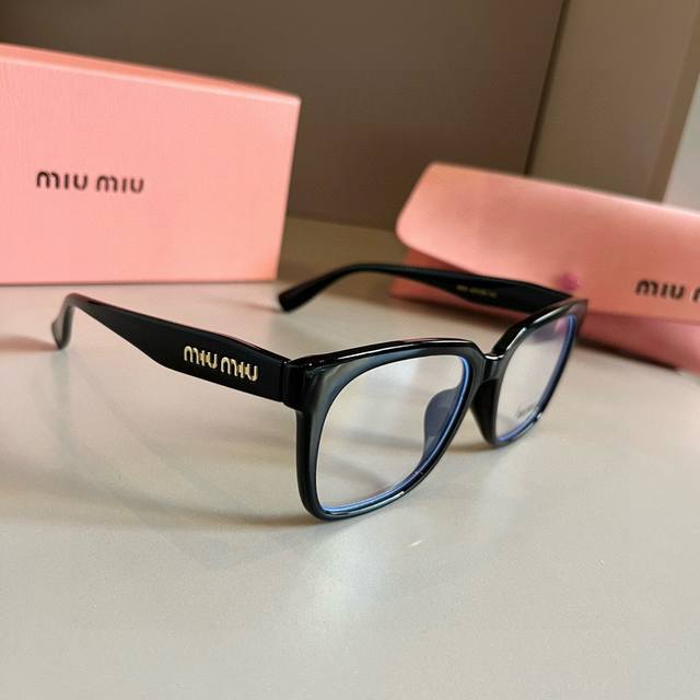 Miumiu optical glasses