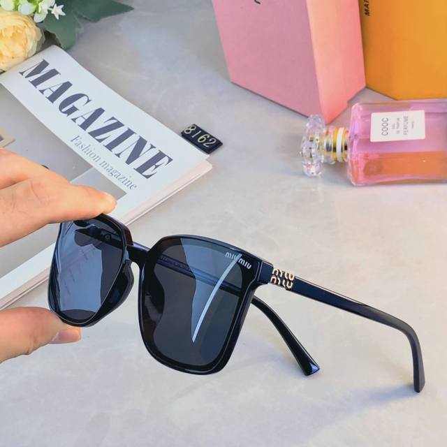 Miumi* women's square sunglasses 2025 new trendy brand high-end temperament UV p