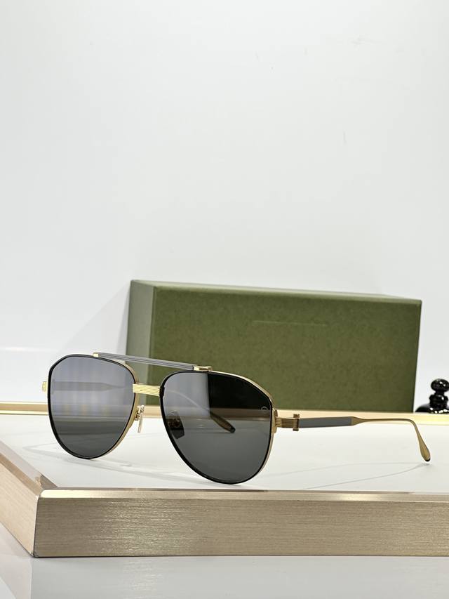 Akoni 'Helios' , a futuristic and innovative aesthetic, is named after the anci