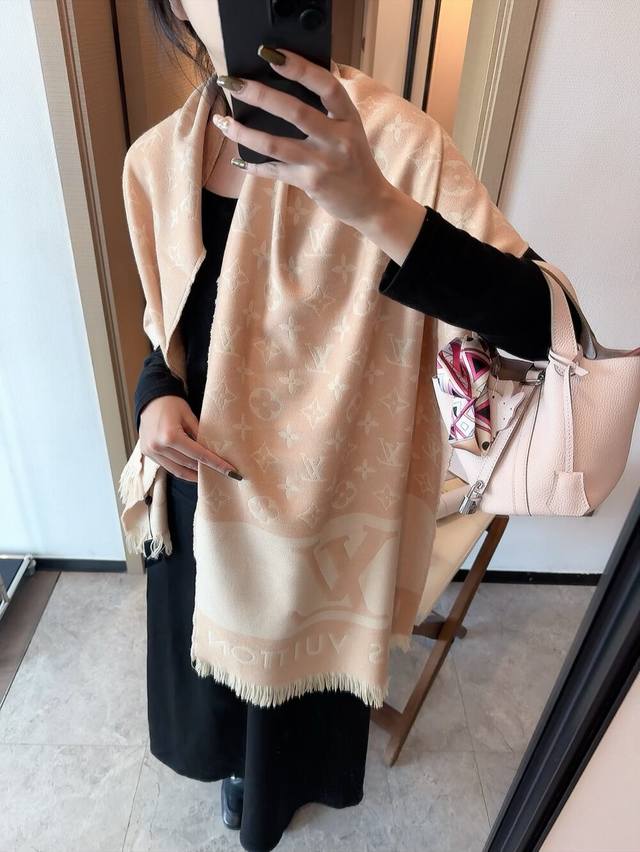 Hot new couple's style, exclusive Lv cow goods, luxury in every size, high-end q