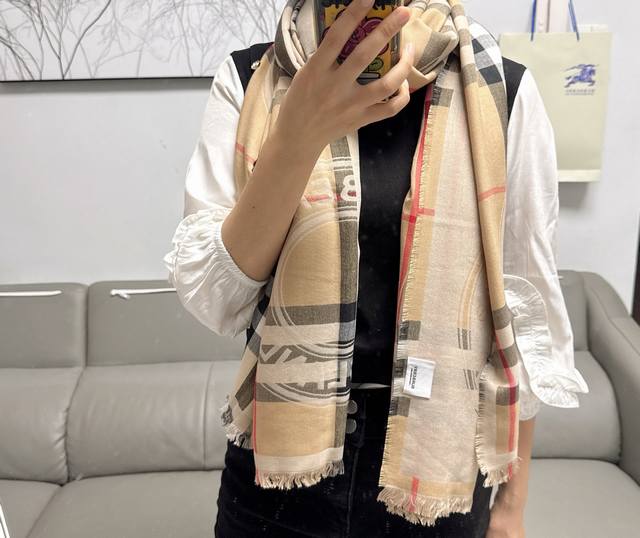 Burberry badge scarf. Unisex scarves, the most outrageous export order from Big