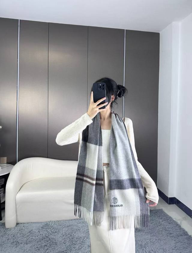 ! Burberry's 100% cashmere is stunning! It's beautiful whether you wear it or w