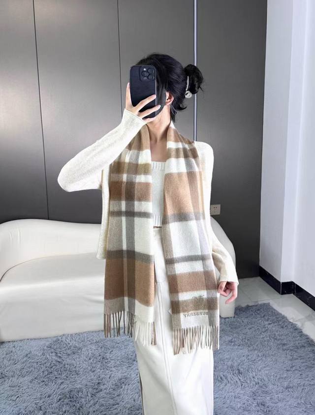 New arrival! 100% cashmere! A rare high-end men's scarf from Burberry this year