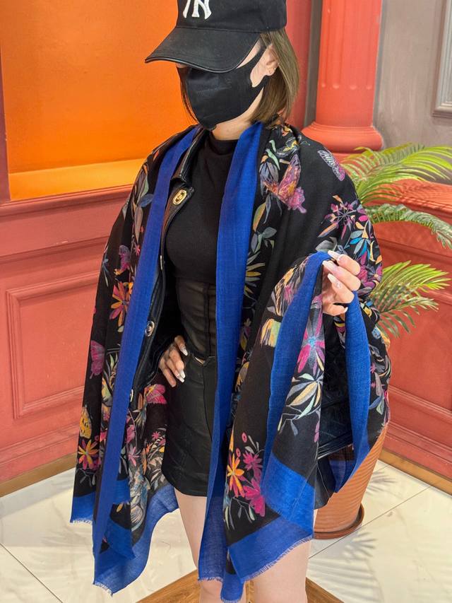 New Dior cashmere fabric long scarf is stunning [tears] Royal Hall of Fame, the