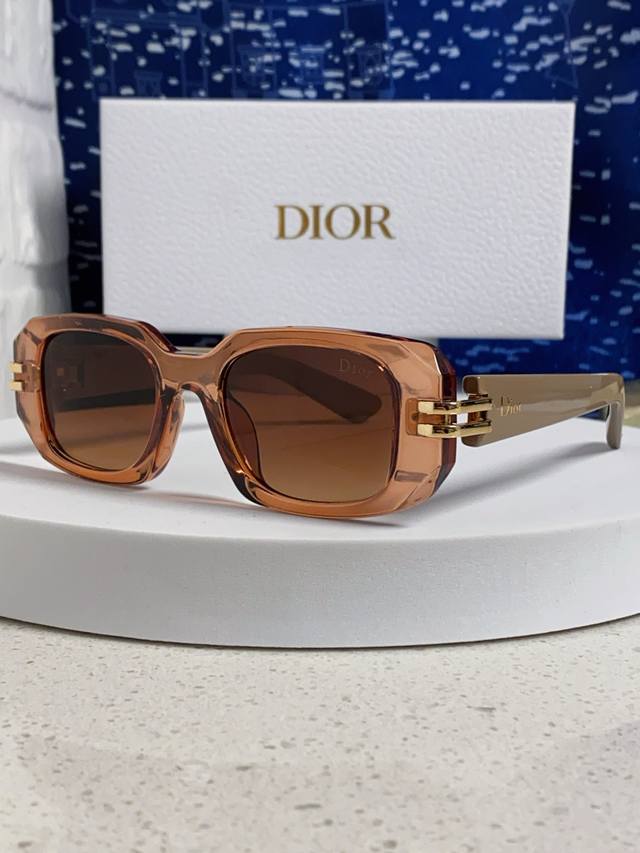 Dior 2025 new European and American high-end women's square frame slimming versa