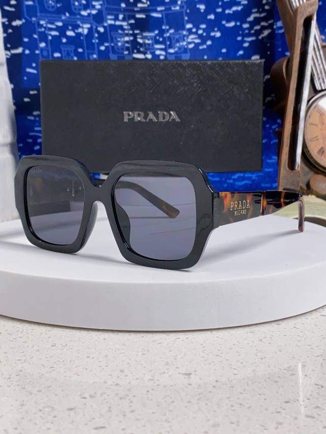 prada Prada 2025 new sunglasses for men and women In square sunglasses unisex