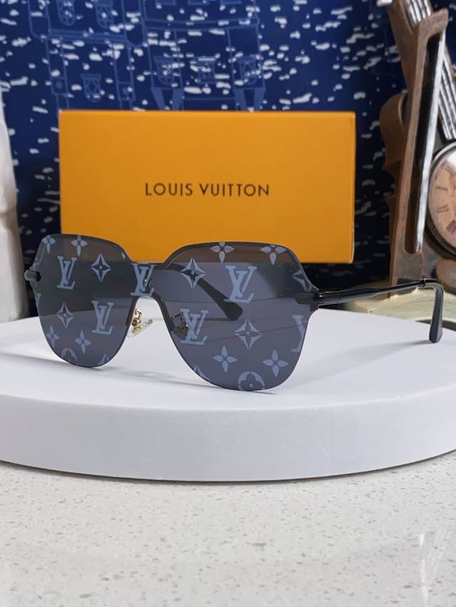 Louisvuitton Louis Vuitton 2025 new frameless cut edge Lv letter style high-end