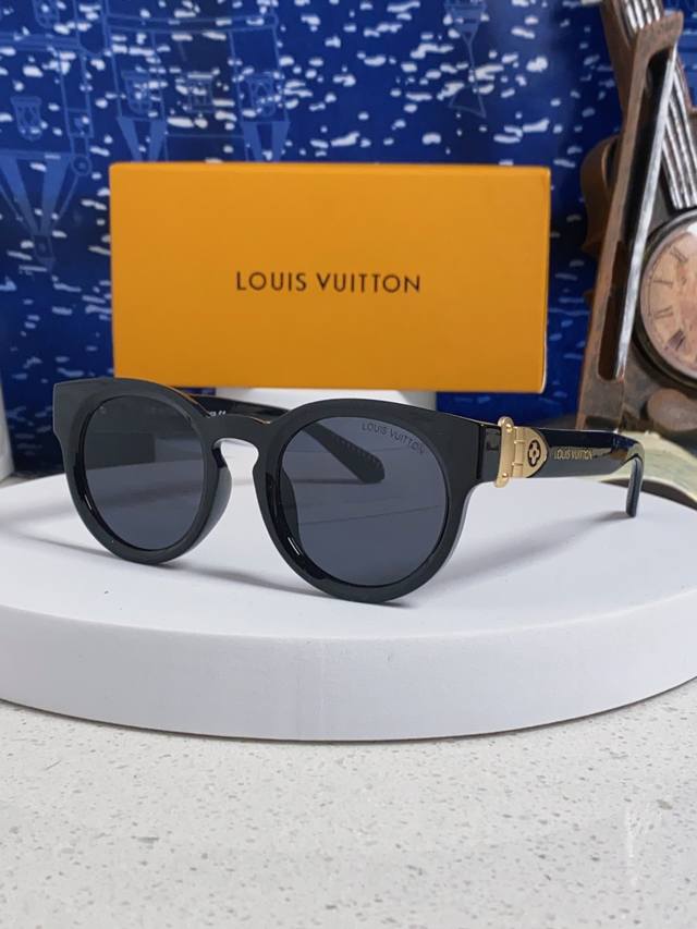 Louisvuitton 2025 new round frame retro polarized sunglasses trendy men and wome