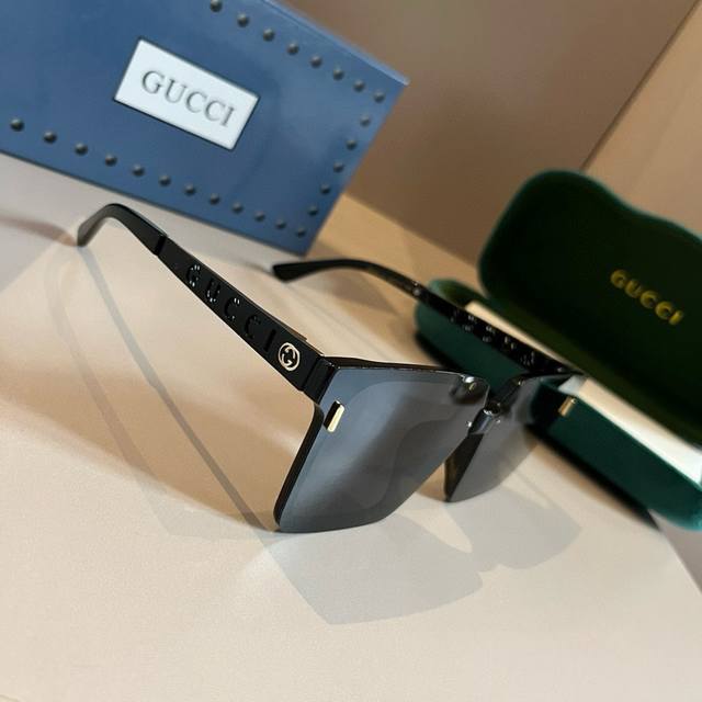 Gucci new sunglasses, men's and women's sunglasses, Polaris lenses, super cool o