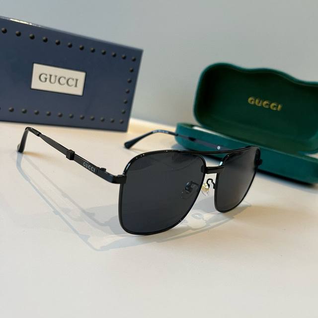 Gucci new sunglasses unisex