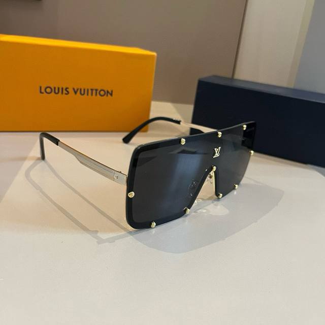 Lv sunglasses men's sunglasses women's sunglasses look good on the face, very ge