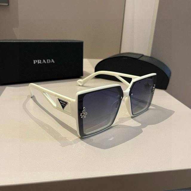 prada Prada high-end women's sunglasses, sun protection and face-modifying glass