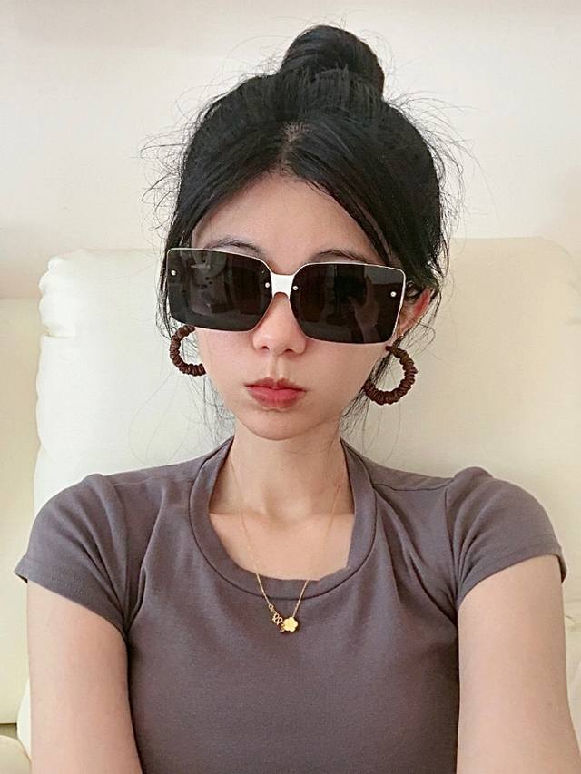 Polarized sunglasses original shipment Burberry Internet celebrity super hit cl