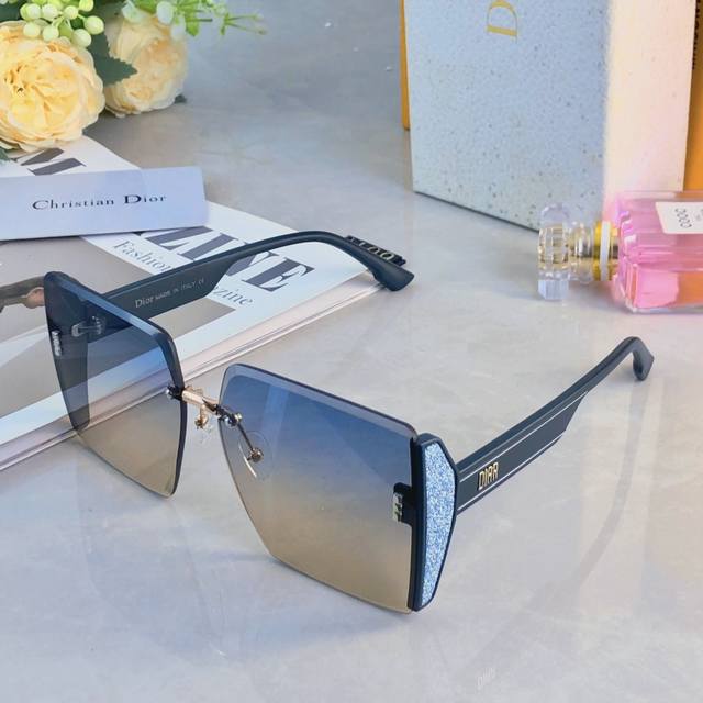 Dio*Xiaohongshu hot-selling online celebrity sunglasses for women, high-end squa