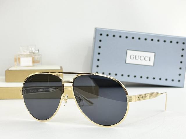 Gucc* Model: Gg1513S Size: 64 ports 14-148