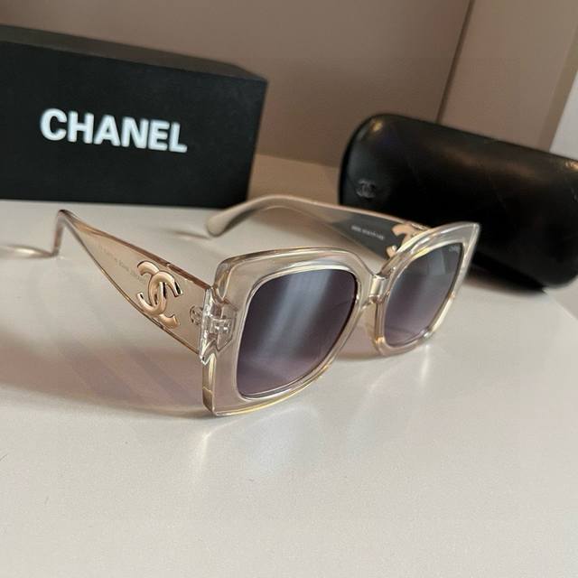 Chanel Chanel popular sunglasses, sun protection and face shaping artifact stick