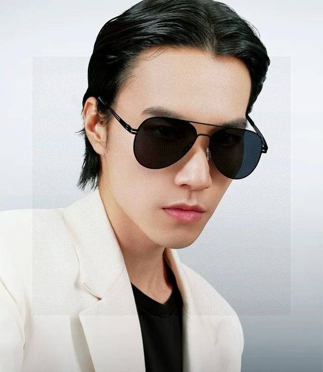 Gucci 2025 new men's and women's couple's sunglasses, polygonal, IP-plated, neve