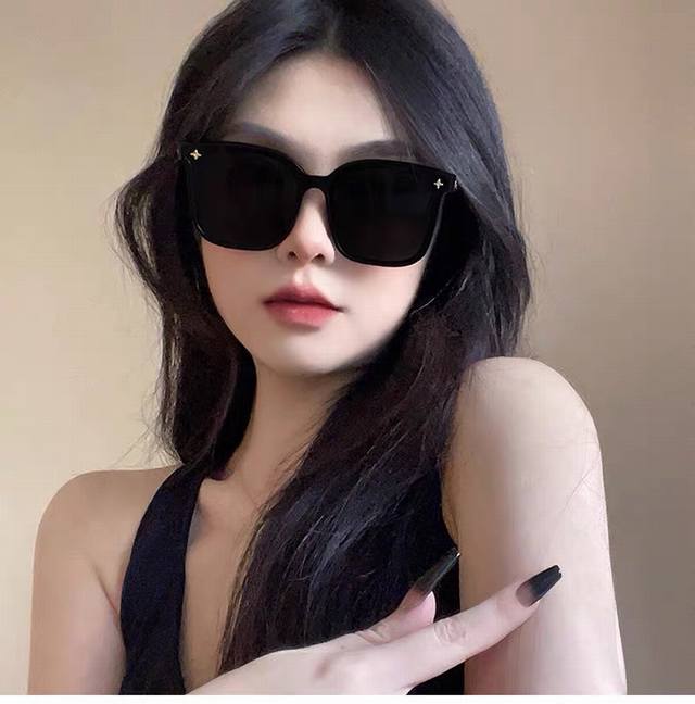 Louisvuitto*Ins Internet celebrity style temperament temperament hot girl fashio