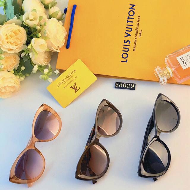 Louisvuitto* New high-end square face slimming sunglasses European and American