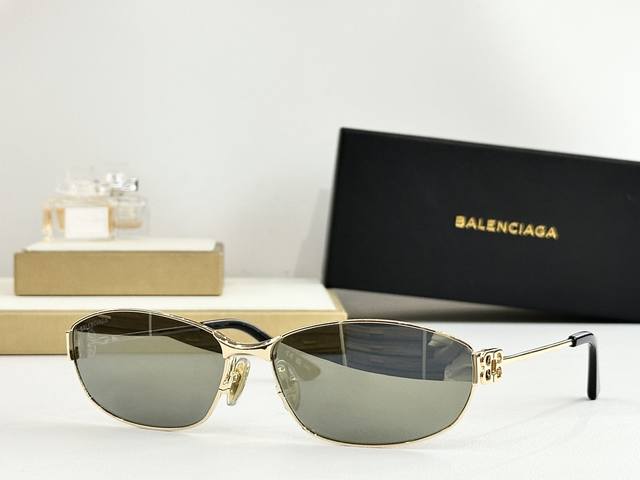 Balenciaga Mod: Bb0336S Size: 65-16-140